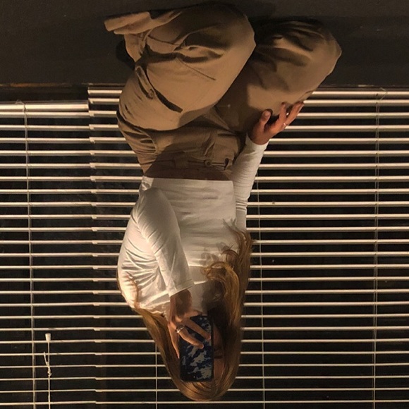 Meet your Posher, Ines - Picture 1 of 1